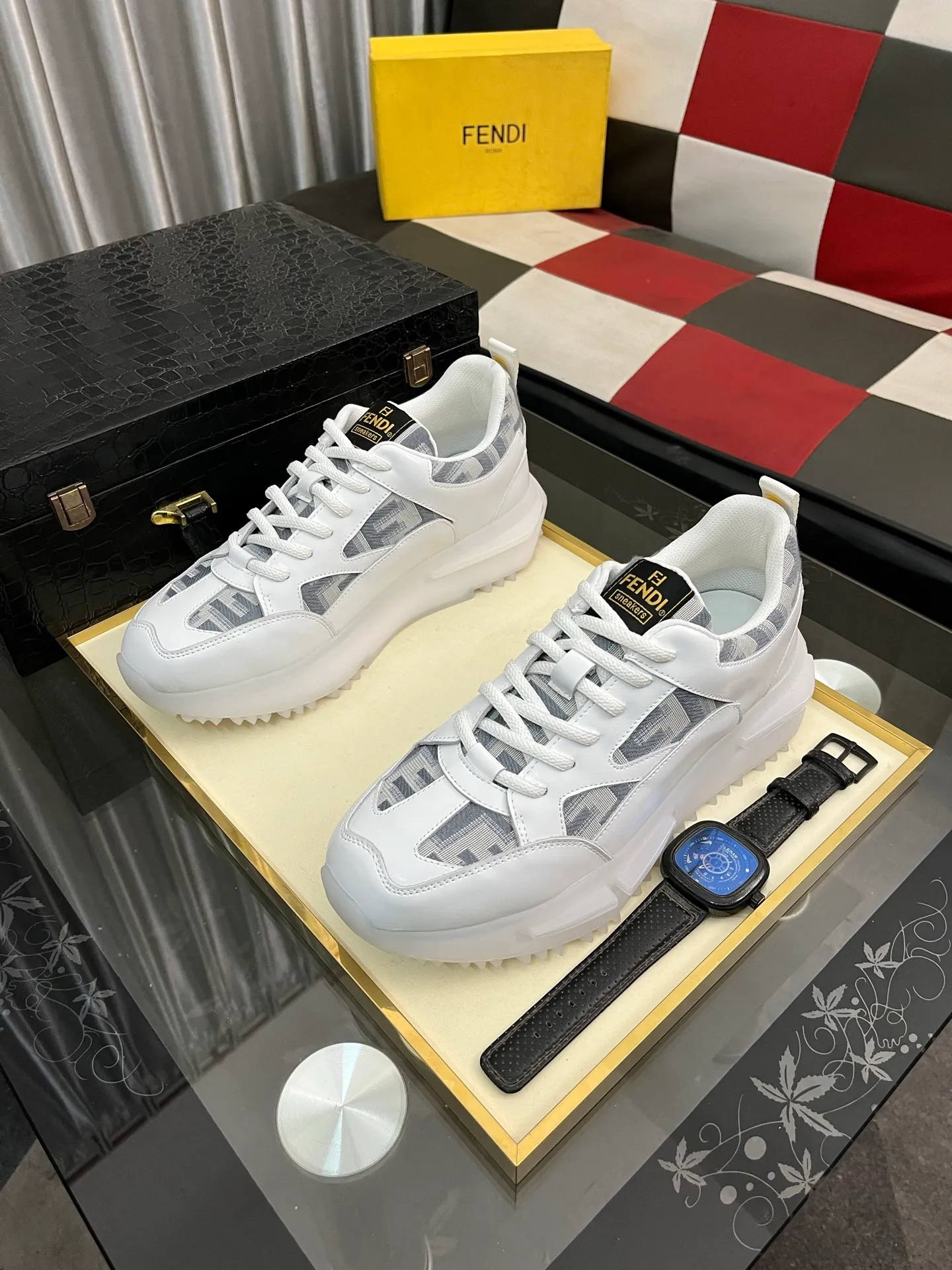Men's Men's Shoes💰458⌚️⌚️[Fendi] Fendi's latest casual shoes for men! Available at counters simultaneously! A one-to-one replica of the original. All imported official website one-to-one cowhide fabric. The interior is made of top-grade sheepskin, and the original factory-supplied rubber outsole is used. Leading new fashion concepts. Matching code: 38-442️⃣Colors available